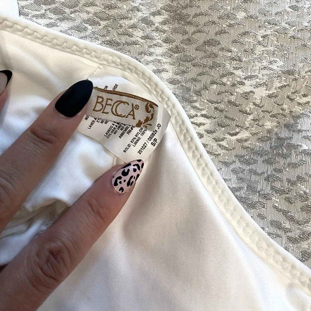 Becca swimsuit (NWOT) - Picture 4 of 5